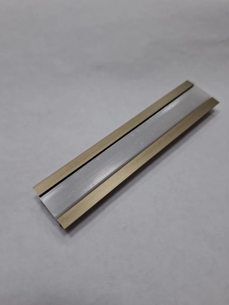 Профиль врезной 22х6х2000мм, лента ≤10мм, медный (диффузор полуматовый, заглушки), SP251