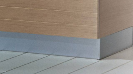 Цоколь рифленый, h=100мм, L=4000мм, алюминиевый