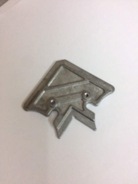 Соединительный уголок + винт (2шт), широкий, сплав 