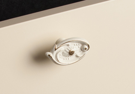 Ручка-кнопка, 192, 44х26х24мм, металл, белый глянец с золотом