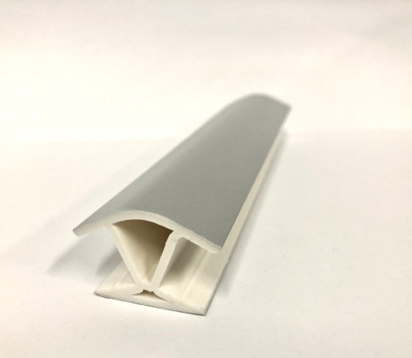 Угол 135* для цоколя универсальный, h=1000 мм, пластик, алюминий гладкий (8), Россия