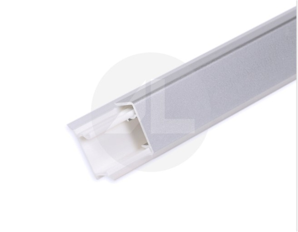 Плинтус кухонный алюминиевый, L=3050мм, прямоугольный, серебро/63