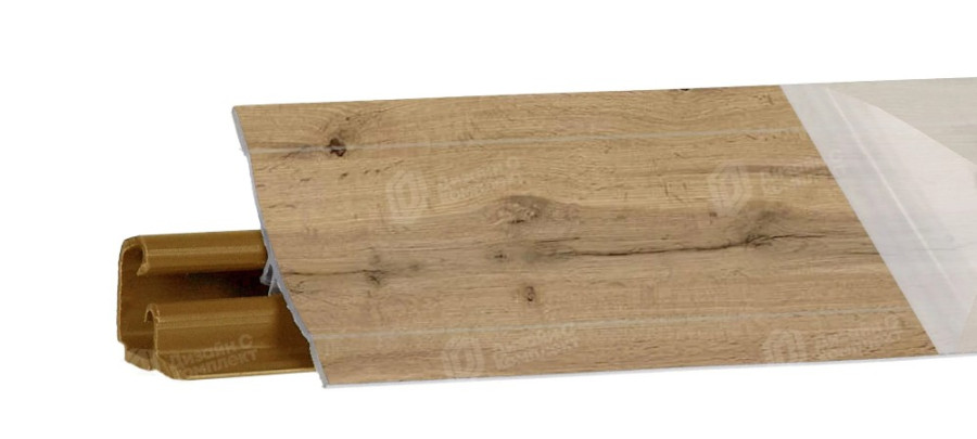 Плинтус LB-23, дуб натуральный, 3000мм, Россия