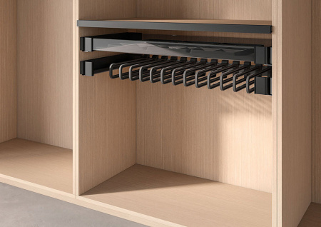 Вешалка для брюк и юбок, 450мм, W 534-594мм, выдвижная, 7 вешалок, черный, Kessebohmer