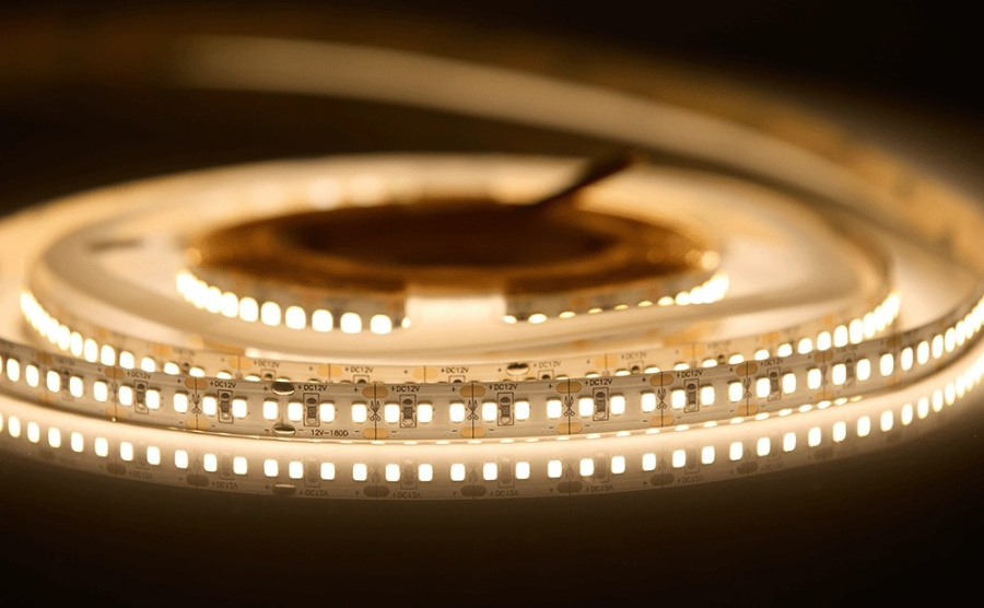 Лента 10х5000мм, SMD 2835, 12В, теплый, 14.4Вт/м, 180 диодов/м, 1 950 Лм/м, IP20, AQ