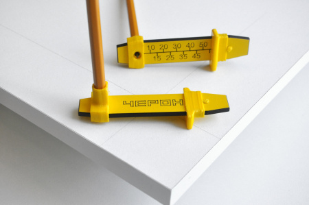 Разметочное устройство для установки мебельных опор, колесных опор