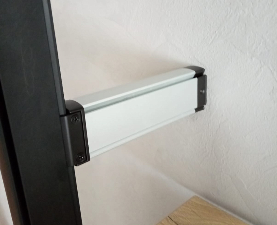 Суппорт поперечного крепления профиля, металл, черный