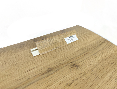 Плинтус LB-23, дуб вотан, 3000мм, Россия