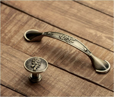 Ручка-кнопка, ARDEA, d=28мм, металл, брашированная латунь, GTV